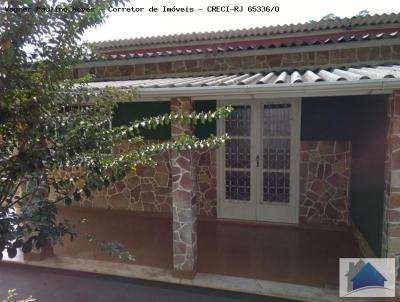 Casa para Venda, em Areal, bairro Centro, 4 dormitórios, 2 banheiros, 2 vagas